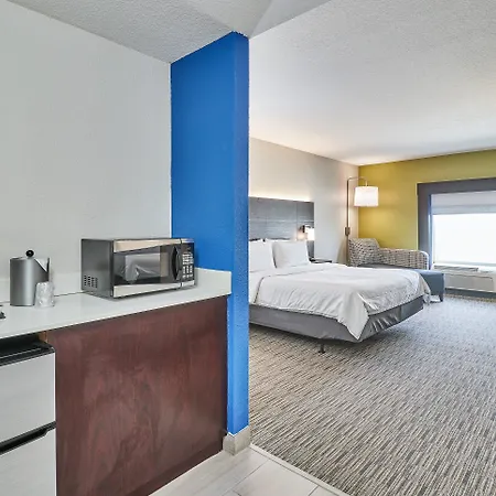 Holiday Inn Express Hotel & Suites Clearwater Us 19 North By Ihg Exterior photo